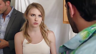 دو زن زرق و برق دار از یک جفت مرد عضلانی رابطه جنسی پرشور دریافت می کنند و عیاشی فراموش نشدنی و پر از تف ایجاد می کنند.