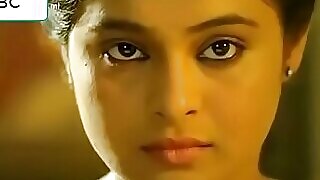 Một nữ thần Ấn Độ tự tin khoe hàng của mình trong một bộ phim Tamil đụ tim. Những cảnh đầy dục vọng sẽ khiến bạn hết hơi.